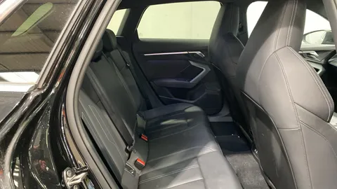 AUDI A3 30 TFSI S Line S Tronic