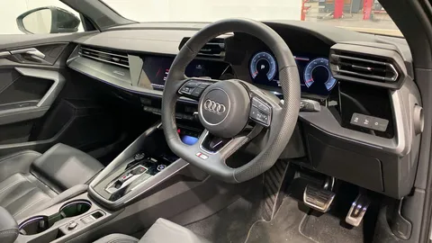 AUDI A3 30 TFSI S Line S Tronic