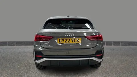 AUDI Q3 35 TFSI S Line S Tronic