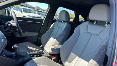 AUDI Q3 35 TFSI S Line S Tronic