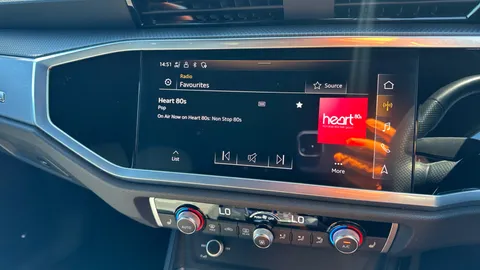 AUDI Q3 35 TFSI S Line S Tronic