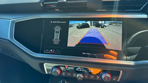 AUDI Q3 35 TFSI S Line S Tronic