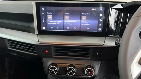 VAUXHALL FRONTERA 83kW Design 44kWh Auto