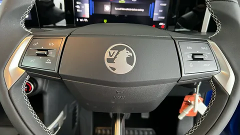 VAUXHALL FRONTERA 83kW Design 44kWh Auto