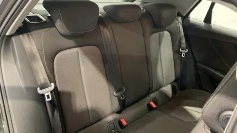 Audi Q2 30 TDI Sport