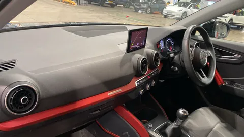 Audi Q2 30 TDI Sport