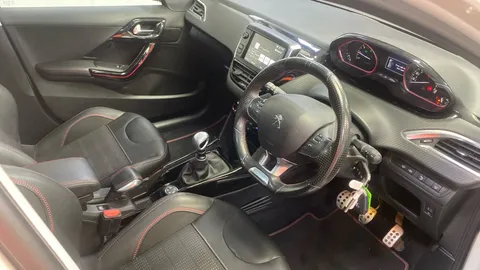 Peugeot 2008 1.2 PureTech 130 GT Line 5dr