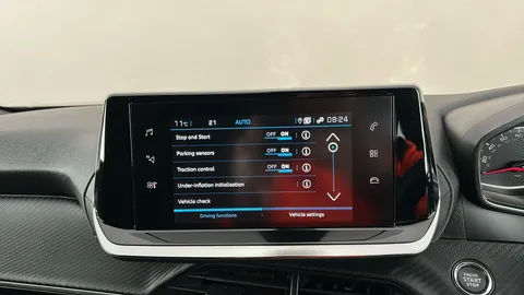 Peugeot 2008 1.2 PureTech Active Premium+