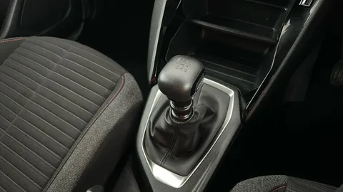 Peugeot 2008 1.2 PureTech Active Premium+