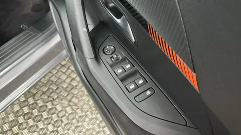 Peugeot 2008 1.2 PureTech Active Premium+