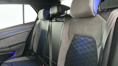 Volkswagen Golf 2.0 TSI 320 R 4Motion DSG