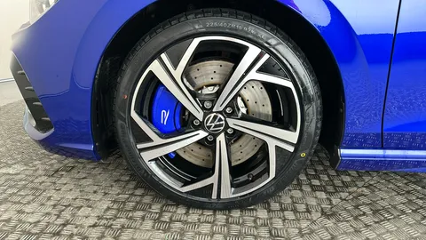 Volkswagen Golf 2.0 TSI 320 R 4Motion DSG