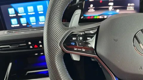 Volkswagen Golf 2.0 TSI 320 R 4Motion DSG