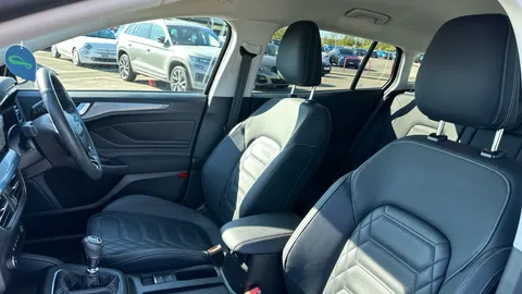 Ford Focus 1.0 EcoBoost Hybrid mHEV Active X