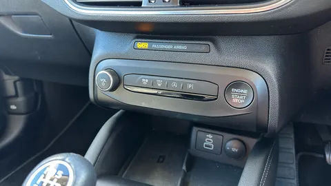 Ford Focus 1.0 EcoBoost Hybrid mHEV Active X