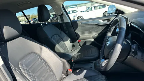 Ford Focus 1.0 EcoBoost Hybrid mHEV Active X