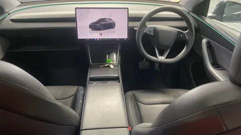 Tesla                     Model Y RWD Auto
