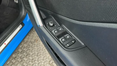 AUDI Q2 30 TFSI Black Edition