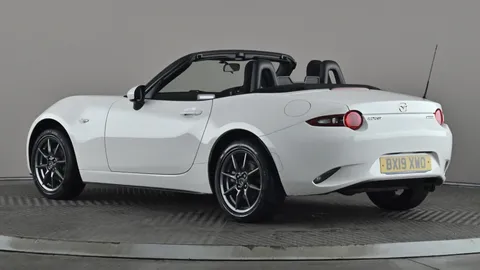 MAZDA MX-5 1.5 [132] SE+