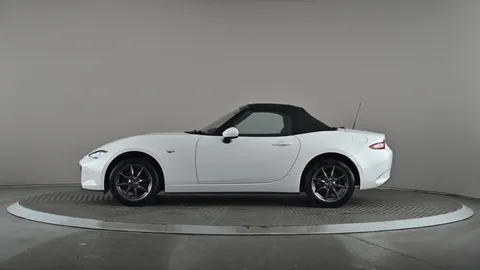 MAZDA MX-5 1.5 [132] SE+