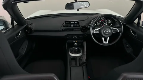 MAZDA MX-5 1.5 [132] SE+