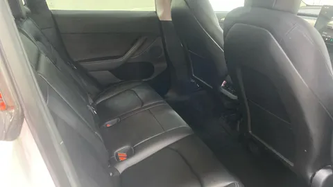 Tesla                     Model Y Long Range AWD Auto
