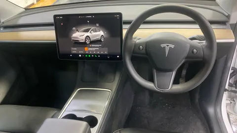 Tesla                     Model Y Long Range AWD Auto
