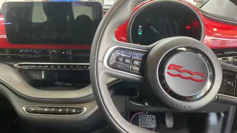 Fiat 500 70kW Red 24kWh Auto