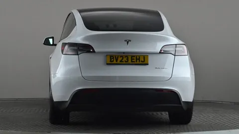 Tesla                     Model Y Long Range AWD Auto