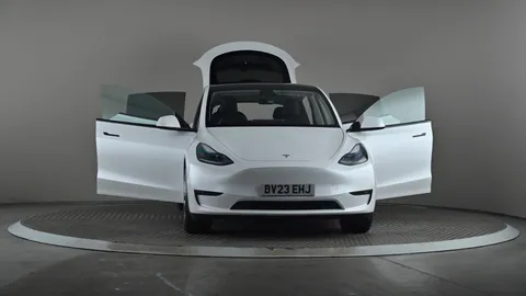 Tesla                     Model Y Long Range AWD Auto