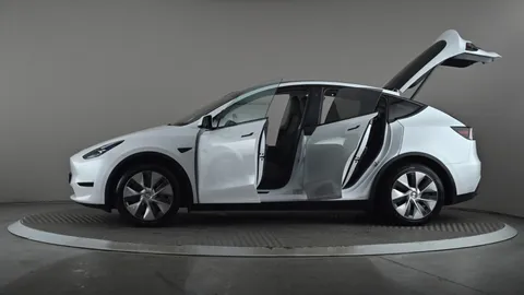 Tesla                     Model Y Long Range AWD Auto