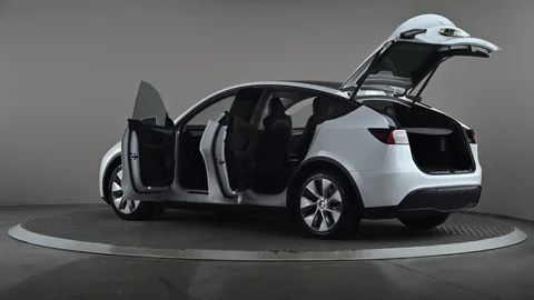 Tesla                     Model Y Long Range AWD Auto