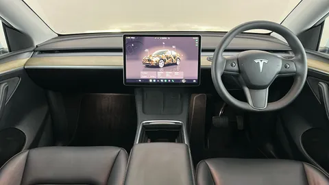 Tesla                     Model Y Long Range AWD Auto