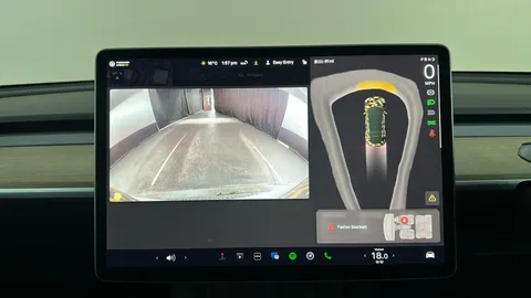 Tesla                     Model Y Long Range AWD Auto