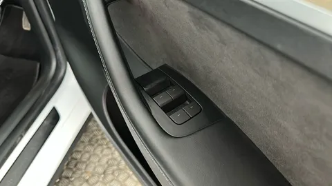 Tesla                     Model Y Long Range AWD Auto