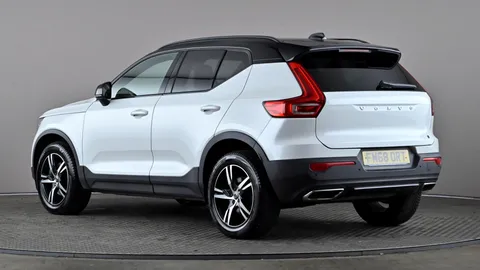 VOLVO XC40 2.0 T4 R DESIGN AWD Geartronic