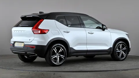 VOLVO XC40 2.0 T4 R DESIGN AWD Geartronic