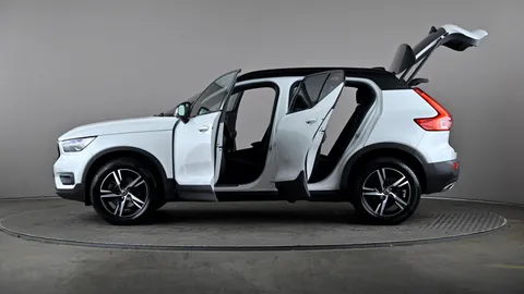 VOLVO XC40 2.0 T4 R DESIGN AWD Geartronic