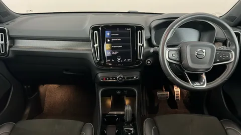VOLVO XC40 2.0 T4 R DESIGN AWD Geartronic