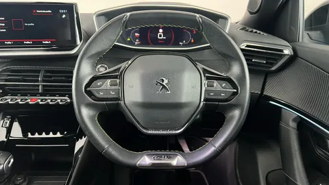 PEUGEOT 2008 1.2 PureTech 130 GT