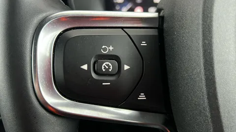 VOLVO XC40 1.5 T4 Recharge PHEV Core Bright Auto
