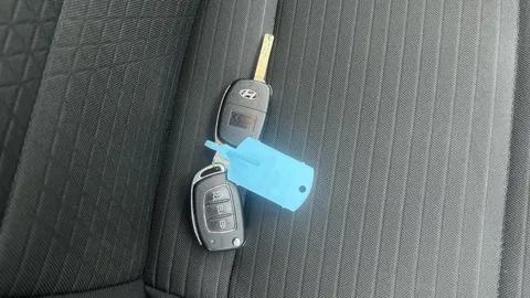 HYUNDAI I20 1.0T GDi 48V MHD SE Connect