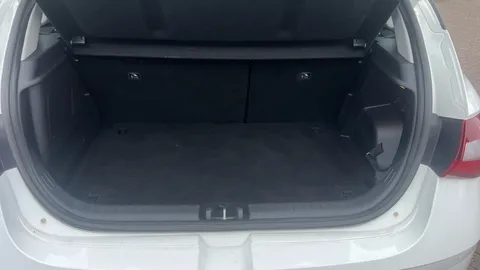 HYUNDAI I20 1.0T GDi 48V MHD SE Connect