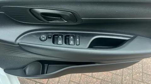 HYUNDAI I20 1.0T GDi 48V MHD SE Connect