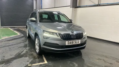 Škoda Karoq 1.5 TSI SE L