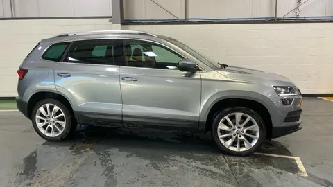 Škoda Karoq 1.5 TSI SE L