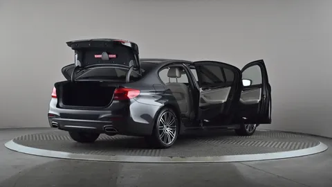 BMW 5 Series 520d M Sport Auto [Plus Pack]