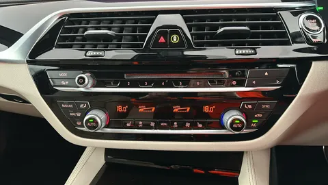 BMW 5 Series 520d M Sport Auto [Plus Pack]