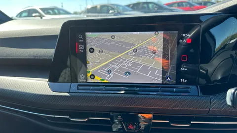 Volkswagen Golf 1.5 TSI R-Line