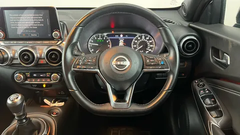 NISSAN JUKE 1.0 DiG-T 114 Tekna